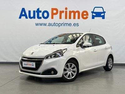 Usado Peugeot 208 Style 100 CV (73 kW) 2018 Blanco Utilitario