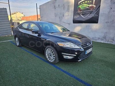 Usado Ford Mondeo Limited 140 CV (102 kW) 2013 Negro Berlina