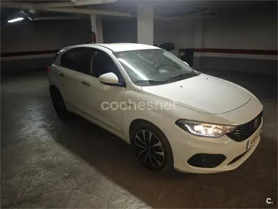 Usado Fiat Tipo Lounge 95 CV (69 kW) 2016 Blanco Berlina