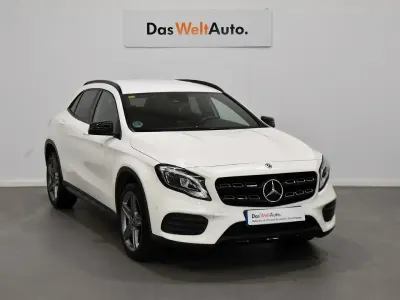Usado Mercedes GLA200 150 CV (110 kW) 2018 Blanco SUV