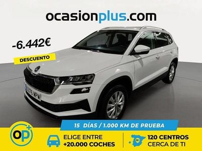 Usado Skoda Karoq Selection 115 CV (84 kW) 2024 Blanco SUV