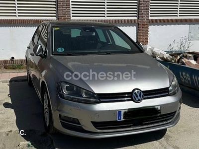 Usado VW Golf VII Advance 116 CV (85 kW) 2015 Gris / plata Berlina