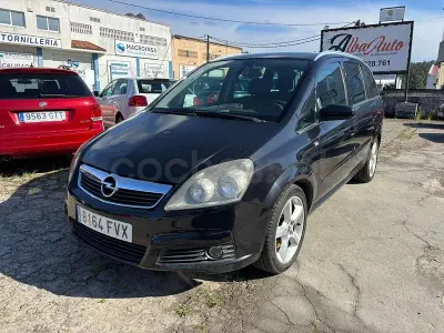 Usado Opel Zafira Cosmo 120 CV (88 kW) 2007 Negro Monovolumen