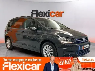 Usado VW Touran Advance 150 CV (110 kW) 2018 Gris Monovolumen