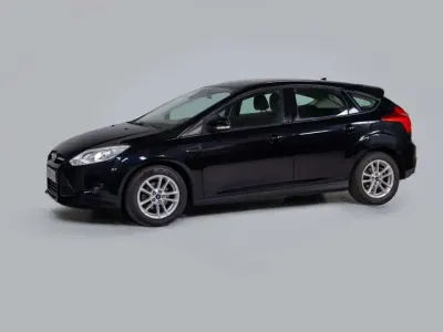 Käytetty Ford Focus Trend 125 HP (91 kW) 2012 Musta Viistoperä