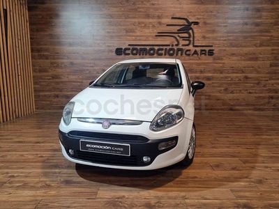 Używany Fiat Punto Pop 75 KM (55 kW) 2012 Biały Hatchback