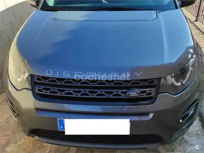 Usado Land Rover Discovery Sport HSE 150 CV (110 kW) 2017 Gris / plata SUV