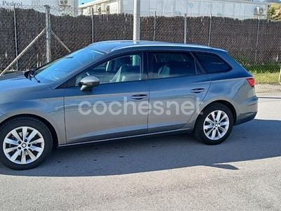 Usado Seat Leon ST Style 150 CV (110 kW) 2017 Gris / plata Familiar
