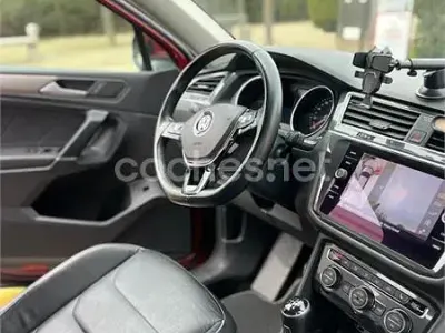 Usado VW Tiguan Allspace Advance 150 CV (110 kW) 2019 Granate SUV