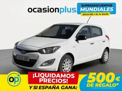 Usado Hyundai i20 85 CV (62 kW) 2014 Blanco Utilitario