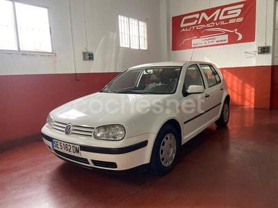 Usado VW Golf Conceptline 68 CV (50 kW) 1999 Blanco Berlina