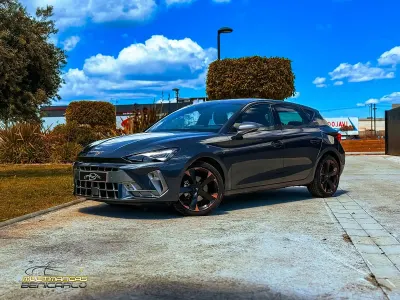 Usado Cupra Leon 150 CV (110 kW) 2024 Gris