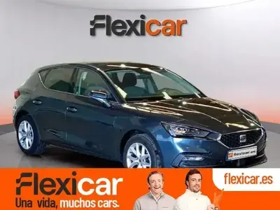 Usado Seat Leon Style 130 CV (95 kW) 2023 Gris Berlina