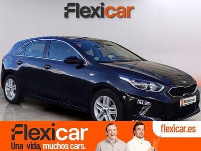 Usado Kia Ceed 120 CV (88 kW) 2019 Negro Utilitario