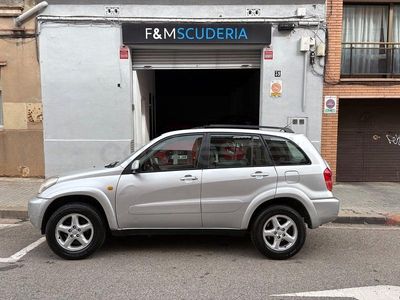 Usado Toyota RAV4 Sol 150 CV (110 kW) 2002 Gris / plata SUV