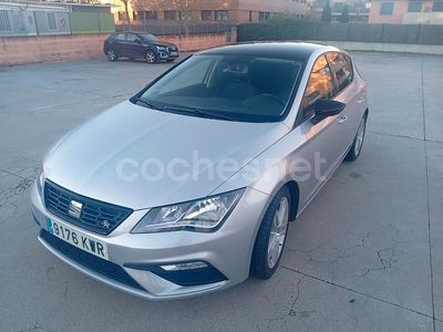 Usado Seat Leon FR 150 CV (110 kW) 2020 Gris / plata Berlina
