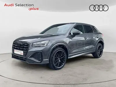 Usado Audi Q2 Black Edition 150 HP (110 kW) 2025 Cinzento SUV