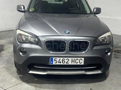 Usado BMW X1 Comfort Edition 143 CV (105 kW) 2011 Gris / plata SUV