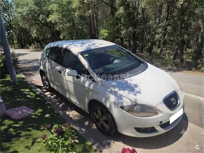 Usado Seat Leon Ecomotive 105 CV (77 kW) 2008 Blanco Utilitario