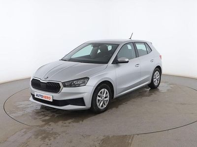 Gris Usado 2021 Skoda Fabia Utilitario | 14.199 € (Precio justo)