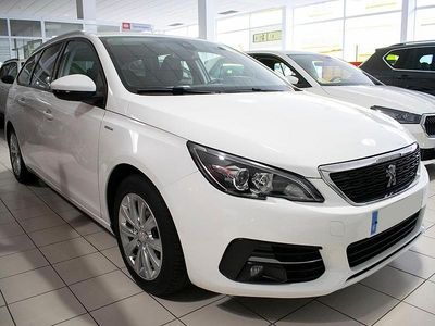 Blanco Usado 2019 Peugeot 308 Style Familiar | 14.000 €