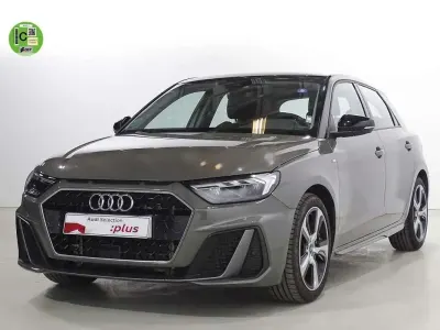 Usado Audi A1 Sportback 116 CV (85 kW) 2025 Gris Utilitario