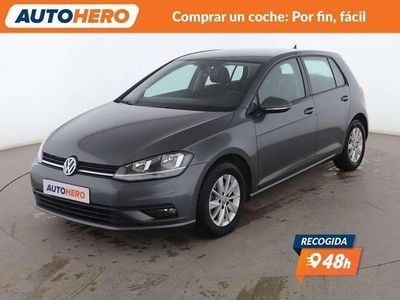 Usado VW Golf VII Business 116 CV (85 kW) 2017 Gris / plata Berlina