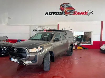 Usado Toyota HiLux 150 CV (110 kW) 2022 Verde Pickup/Camioneta