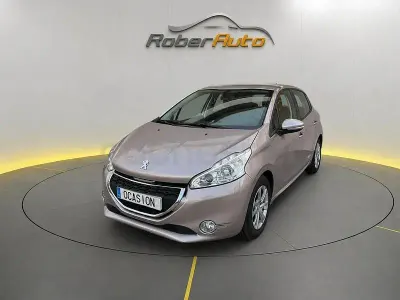 Usado Peugeot 208 Active 82 CV (60 kW) 2013 Gris / plata Utilitario