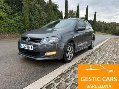 Gris / plata Usado 2011 VW Polo Advance Berlina | 5990 € (Precio justo)