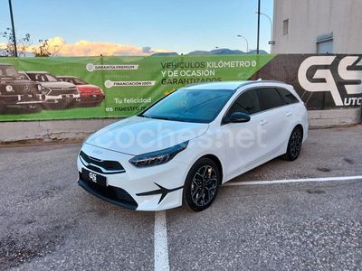 Blanco Usado 2025 Kia Ceed Style Utilitario | 18.999 € (Precio justo)