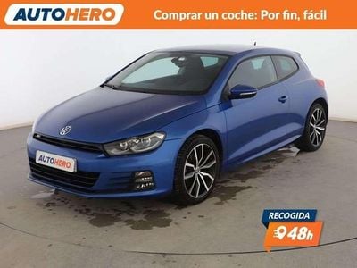 Begagnad VW Scirocco R-line 125 HK (91 kW) 2017 Blå Sportkupé