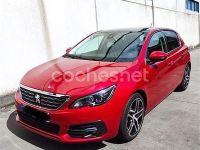 Rojo Usado 2018 Peugeot 308 Allure Berlina | 11.850 € (Un poco caro)