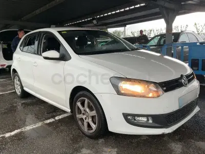 Käytetty VW Polo Advance 75 HP (55 kW) 2010 Valkoinen Viistoperä
