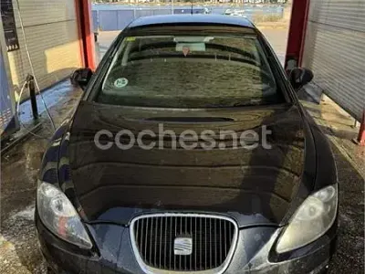 Usado Seat Leon Copa 90 CV (66 kW) 2012 Negro Berlina
