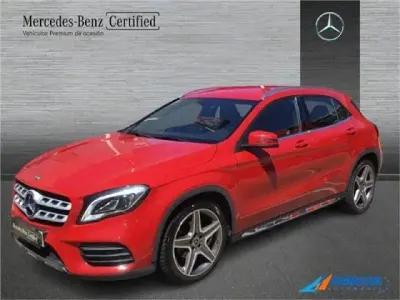 Usado Mercedes GLA200 Style 136 CV (100 kW) 2017 Rojo SUV