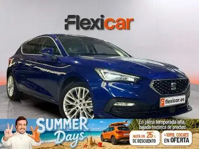 Usado Seat Leon XCELLENCE 150 CV (110 kW) 2021 Azul
