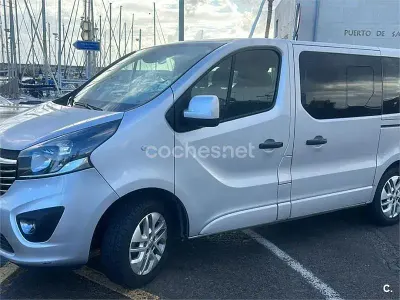 Usado Opel Vivaro 145 CV (106 kW) 2015 Gris / plata Monovolumen