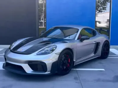 Usado Porsche Cayman GT4 500 CV (367 kW) 2025 Gris Coupe
