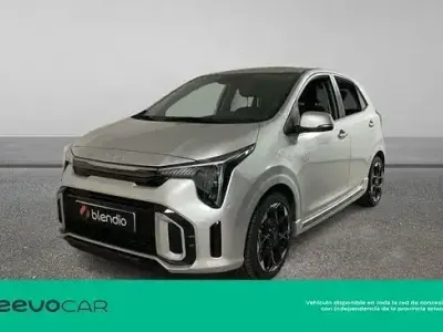 Usado Kia Picanto GT-Line 63 CV (46 kW) 2024 Gris Utilitario