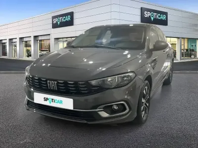 Usado Fiat Tipo City Life 100 CV (73 kW) 2023 Gris Berlina