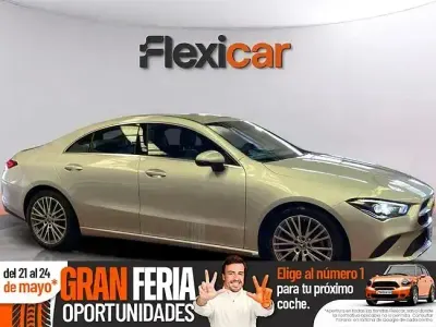 Usado Mercedes CLA200 150 HP (110 kW) 2022 Cinzento Sedan