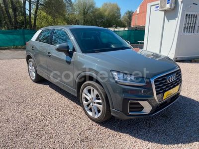 Usado Audi Q2 Advanced Plus 116 CV (85 kW) 2018 Gris / plata SUV