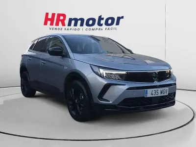 Usado Opel Grandland X GS Line 131 CV (96 kW) 2023 Gris SUV