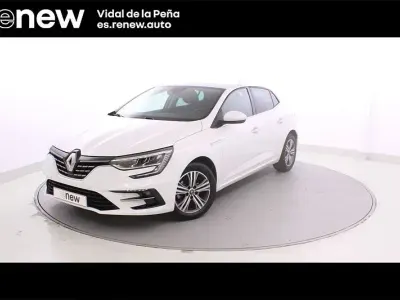 Usado Renault Mégane II Zen 115 CV (84 kW) 2021 Blanco Berlina