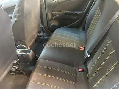 Usado Opel Corsa Selective 100 CV (73 kW) 2012 Amarillo Berlina