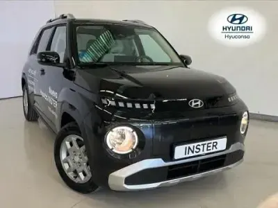Usado Hyundai Inster 85 kW (116 CV) 2026 Negro Utilitario