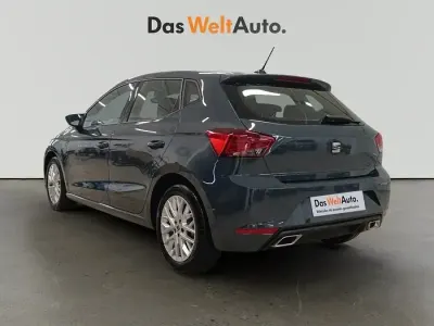 Usado Seat Ibiza FR 115 CV (84 kW) 2025 Azul Utilitario