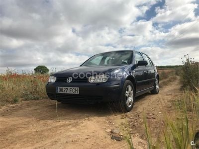 Usado VW Golf IV Conceptline 100 CV (73 kW) 2002 Azul Berlina
