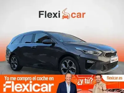 Usado Kia Ceed 136 CV (100 kW) 2021 Gris Utilitario